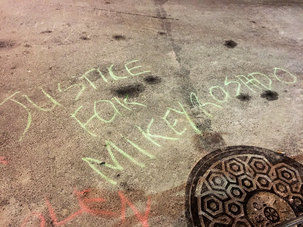 Protesters in the Bronx marched to NYPD's 46th precinct last night to demand justice for MikeRosado & freedom for his dad Rafael, who is currently locked up for shooting back at the policemen who killed his son. A USA flag was burned & protesters did some radical artwork