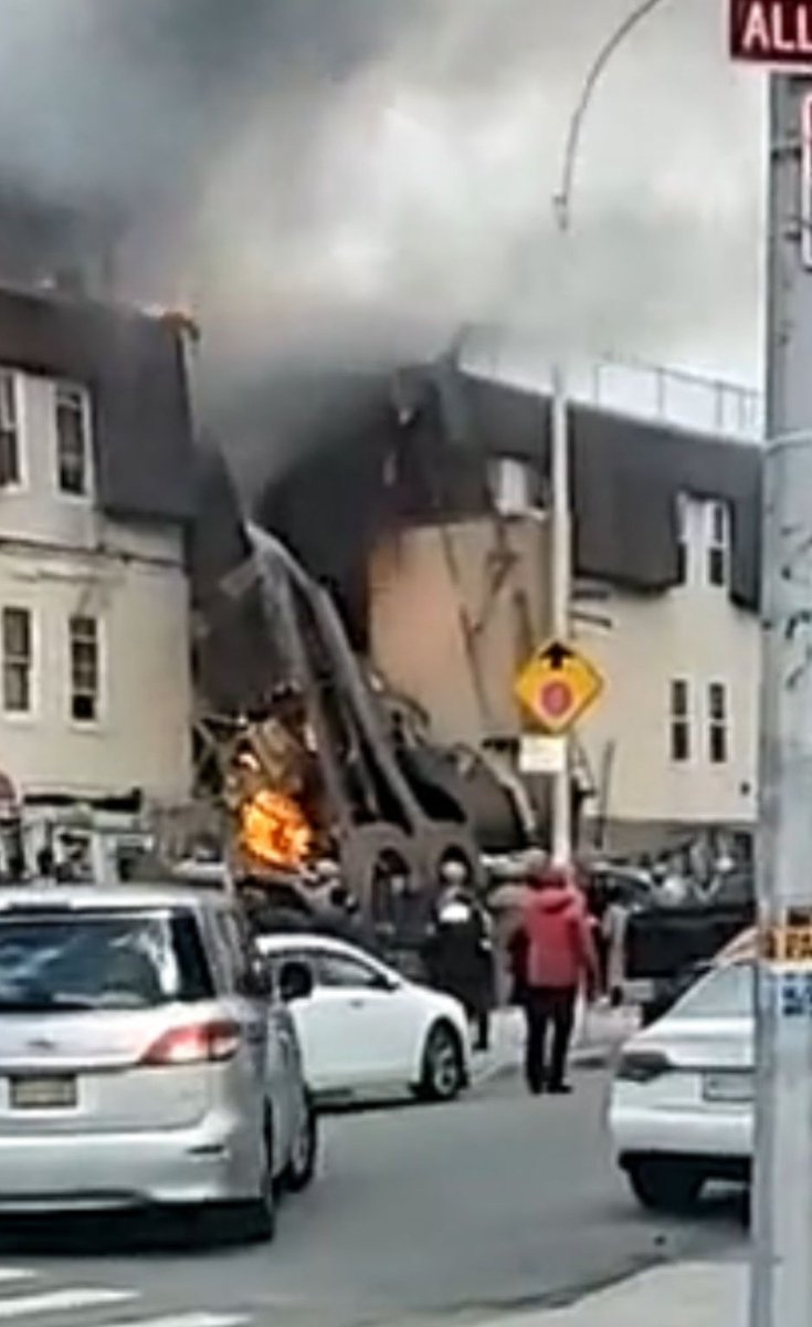 Major Emergency in Bronx, New York City where a building appears to have collapsed upon FDNY arrival, 2-Alarm Fire declared.