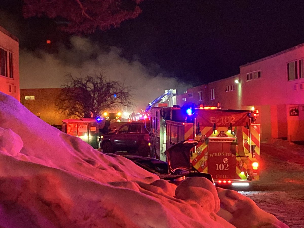 Fire at an apartment complex on Honeysuckle Terrace in Perinton.  Two alarms have been called at least due to the size of the complex.  No word yet on injuries or cause.  Could be a while before we have that