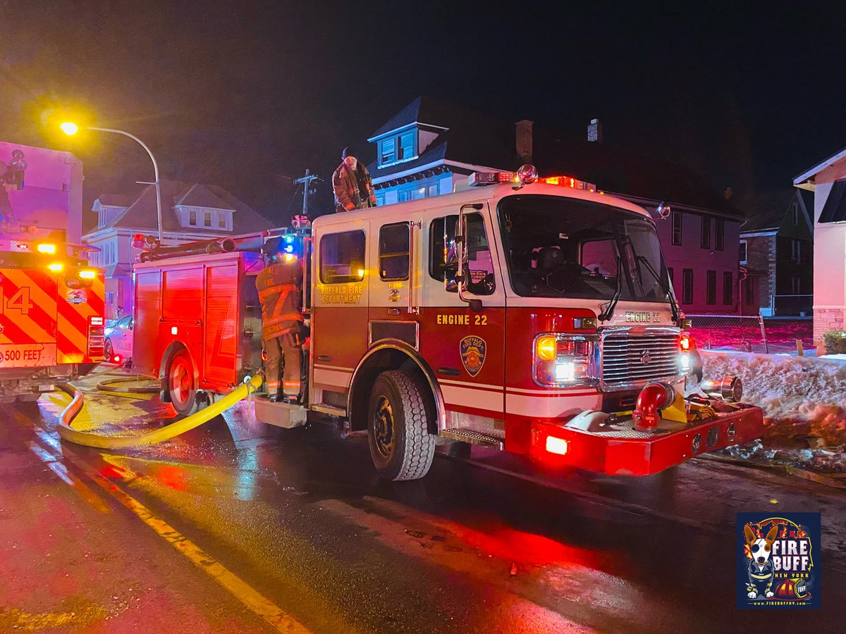 Buffalo FD Working Fire with Rescues: 1578 Broadway