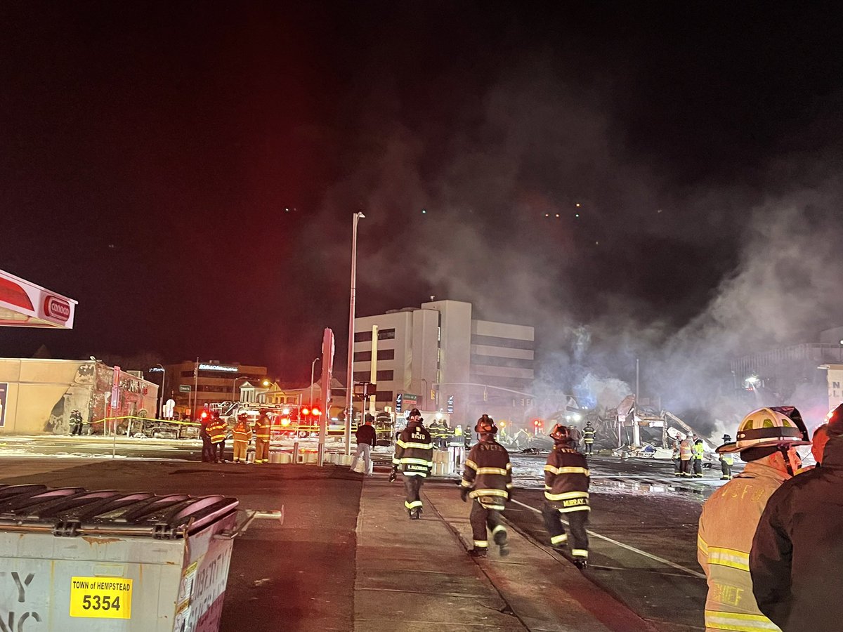 Tanker truck slams into La-Z-Boy store right off Sunrise Hwy in Rockville Center