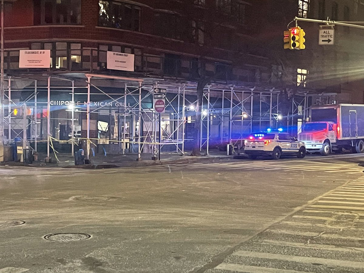 A third homeless man was attacked around 6:30pm Sunday at Greenwich/Murray Sts in Tribeca. He was reportedly asleep in his sleeping bag. Unclear if this is connected to the 5 NYC/DC attacks under investigation