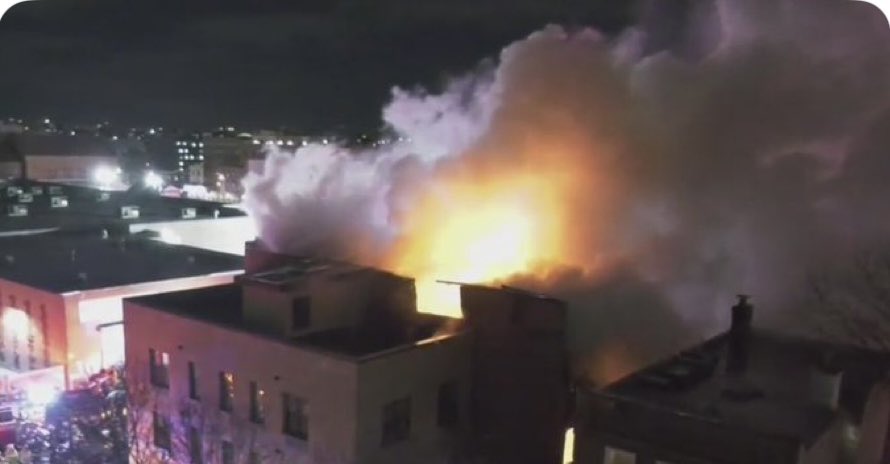 @FDNY finished putting out a massive fire in a vacant 3 story home in the Morrisania section of The Bronx. Crews say it happened at 3am. No injuries to report. FDNY is warning of smoke and traffic delays + asking nearby residents to keep windows shut