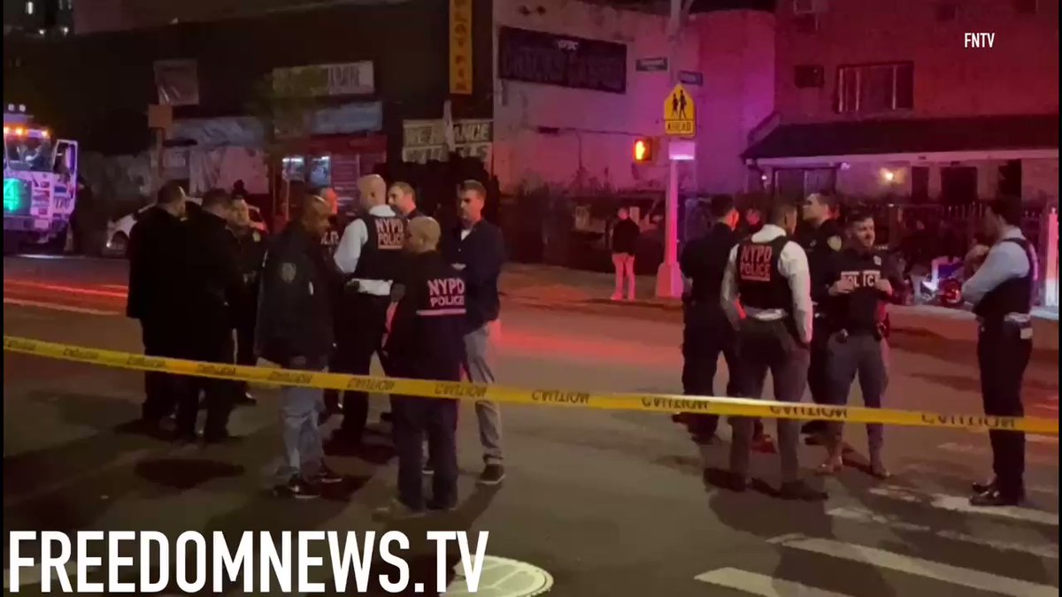 A NYPD officer in the Bronx was shot in the arm and rushed to Lincoln Hospital. According to police, the officers injuries are consider to be non-life threatening. The suspect was also injured & taken to an area Hospital. 