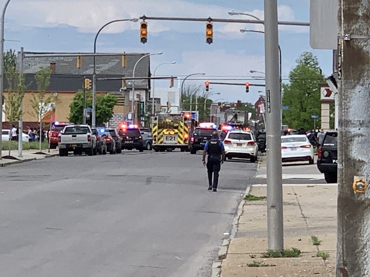 Huge police presence on Jefferson Avenue. It is shut down at Northampton