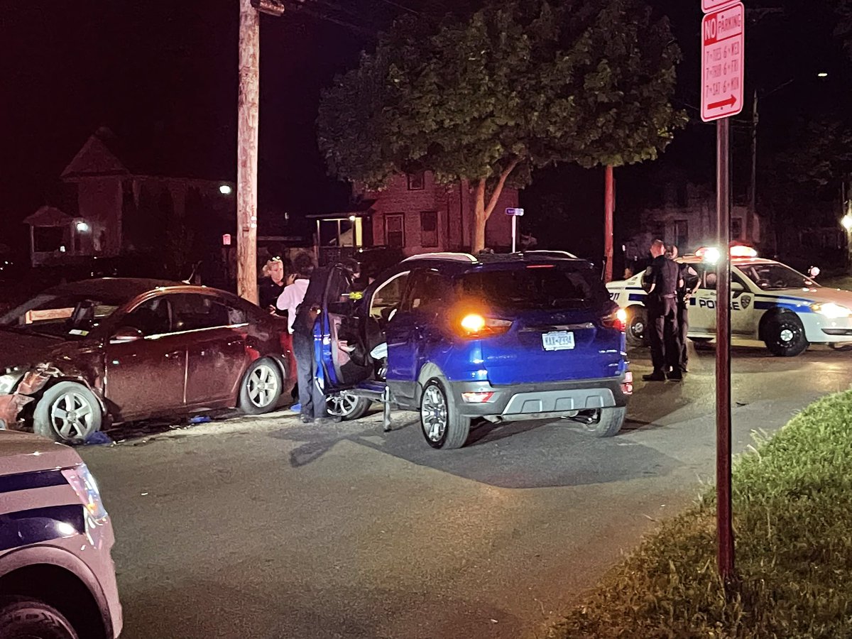 @RochesterNYPD on scene of a crash at Otis Street and Sanatee Street. 