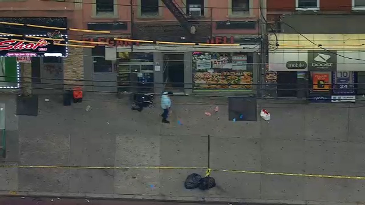 Man shot in head inside Staten Island deli; police searching for 3 suspects