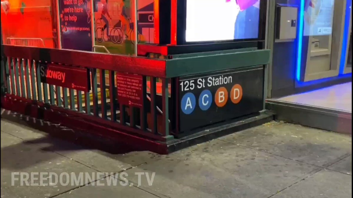 Man Stabbed, suspect is at large after an incident at 125th Street subway station in Manhattan