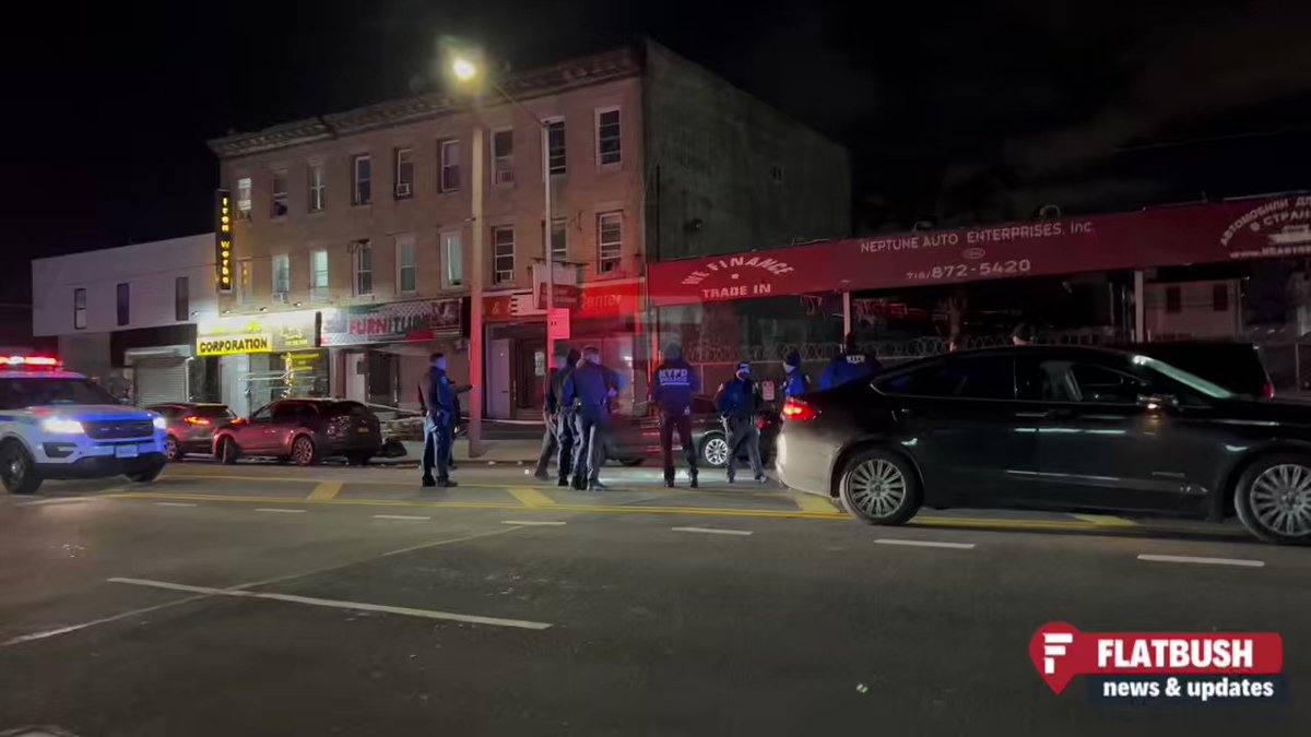 Gun shots were fired just moments ago on Coney Island Avenue & Avenue T. The @NYPD61Pct recovered multiple shell casings and are investigating this shooting. It is unclear if anyone was struck by the bullets. The street is closed off as this incident is under investigation