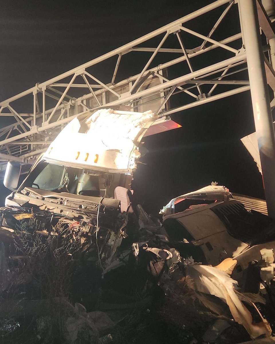 A tractor-trailer carrying water bottles crashed into a sign support structure on I-84 near Middletown Monday morning, according to NYSP. Clean-up will take hours. Expect delays. No word on the driver's condition.