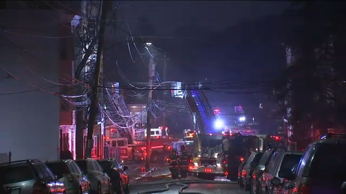2 people injured after fire rips through Yonkers apartment building