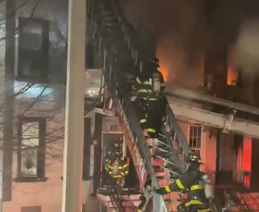 3rd alarm currently in Brooklyn NYC box 774 14 Goodwin place. Hvy  fire  3 fls 3 sty omd w ext to exp 2. 1 10-45 cpr in prog dwh