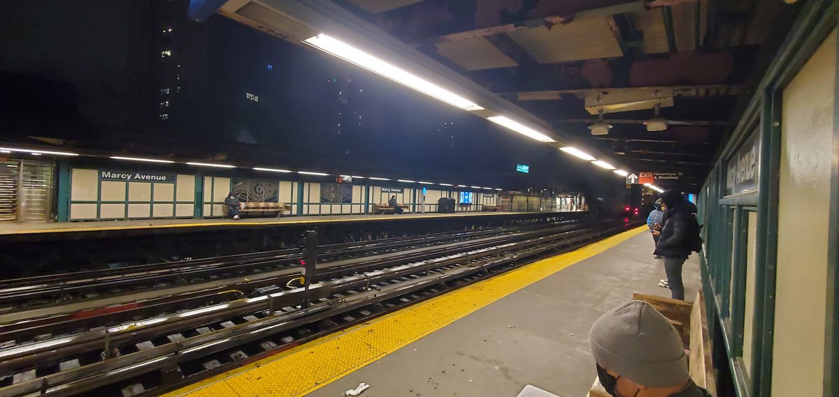 A 15yo was killed Mon. night while riding on top of a subway car as it crossed the Williamsburg Bridge. @NYPDnews says the teen's head struck a bridge structure, killing him on the spot. @MTA blames social media for fueling this growing trend