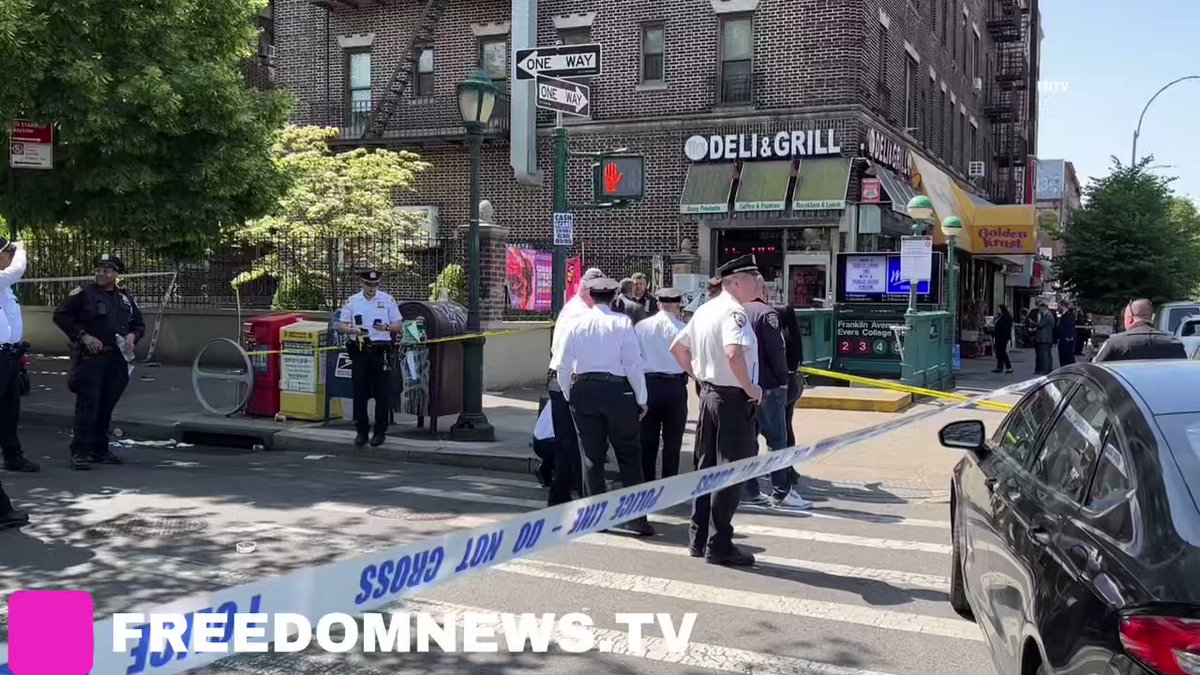 Two people shot near Eastern Pkwy and Franklin Ave, just outside a bodega near the Frankin Av. Medgar Evers College Subway Station entrance.nnVictims transported to local hospital for further treatment. No arrests.