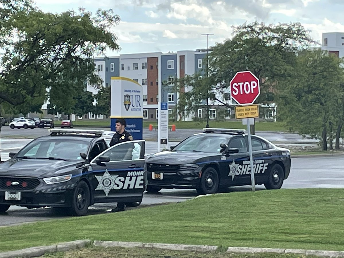 @monroesheriffny @HenriettaFire and @chsmobilehealth on scene of a two car crash in front of Marketplace Mall at Marketplace Drive and West Henrietta Road. I saw at least two patients being loaded into ambulances 