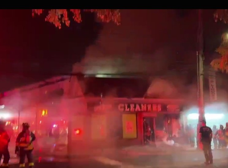 Queens *2ND ALARM* Box 4225 64-76 Dry Harbor Rd FIRE IN A DRY CLEANERS 1 STORY COMMERCIAL 20X100