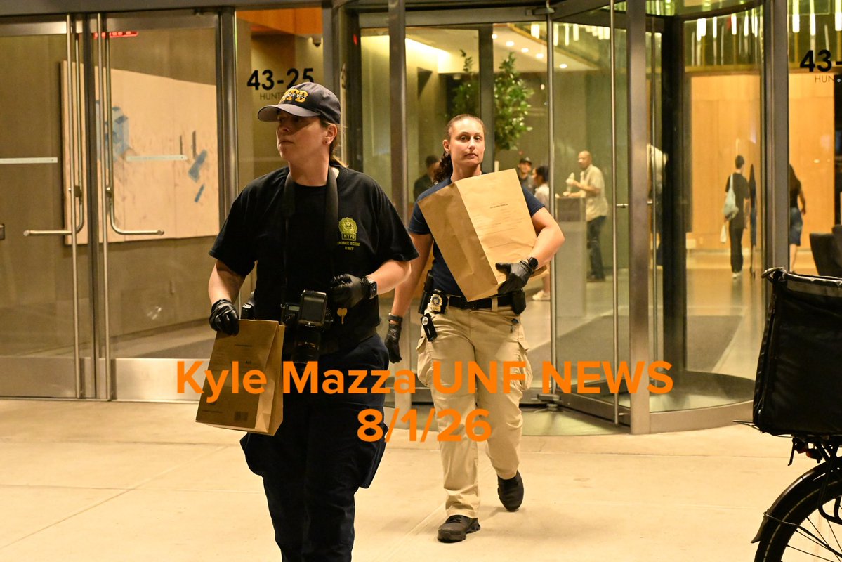 36-year-old man fatally stabbed inside of a luxury building has been identified as Carlos Penzo.Members of the NYPD Crime Scene Unit removed evidence from the scene where a 36-year-old man was fatally stabbed multiple times inside of 43-25 Hunter Street, within the confines of the 108 Precinct in Queens, New York 